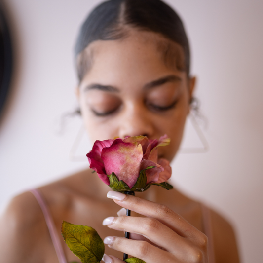 Annie Rose Bath Tea | Golden Essence Co.